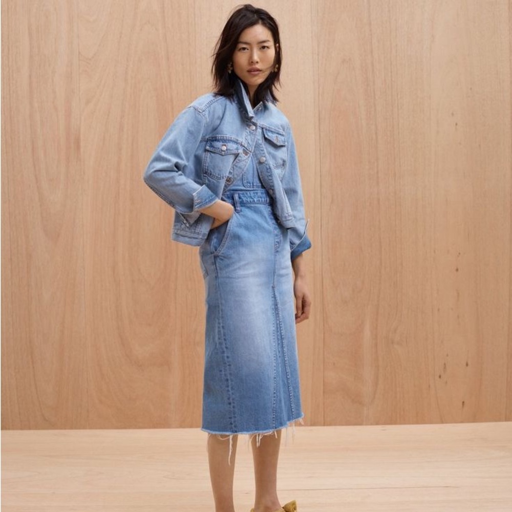 Madewell denim raw hem midi overall jumper skirt 00